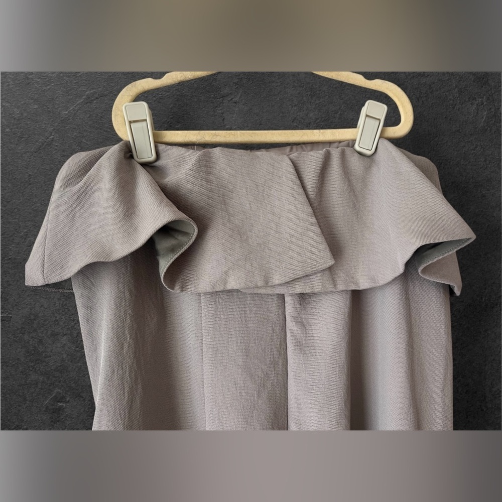 Aritzia Babaton Concrete Beton Gray Strapless Flutter Ruffle Jumpsuit Size 8 - Picture 8 of 12